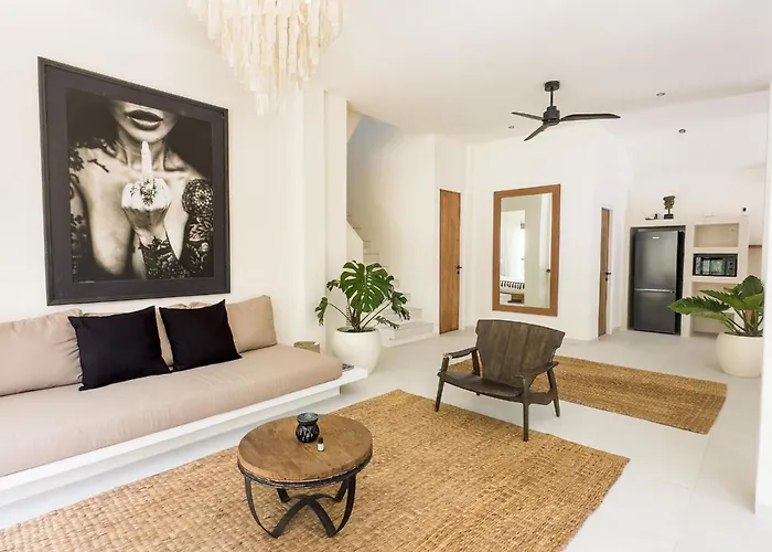 Stylish 2bdr Poolvilla Centre Villa *