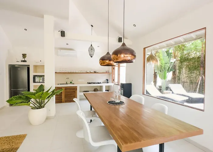Stylish 2bdr Poolvilla Centre Villa Seminyak